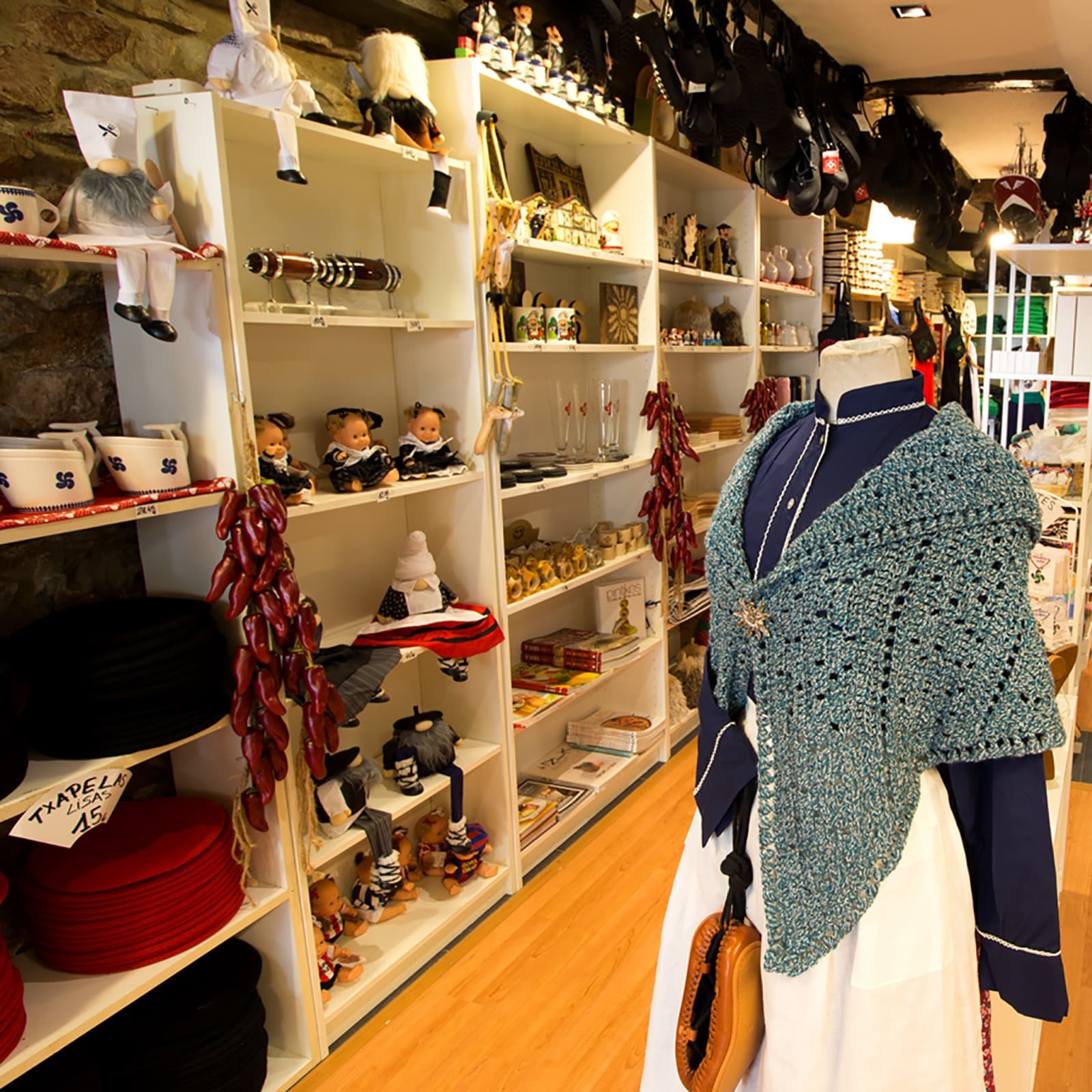 Ongi Etorri - Souvenirs y Artesanía Euskal Herria - Hondarribia