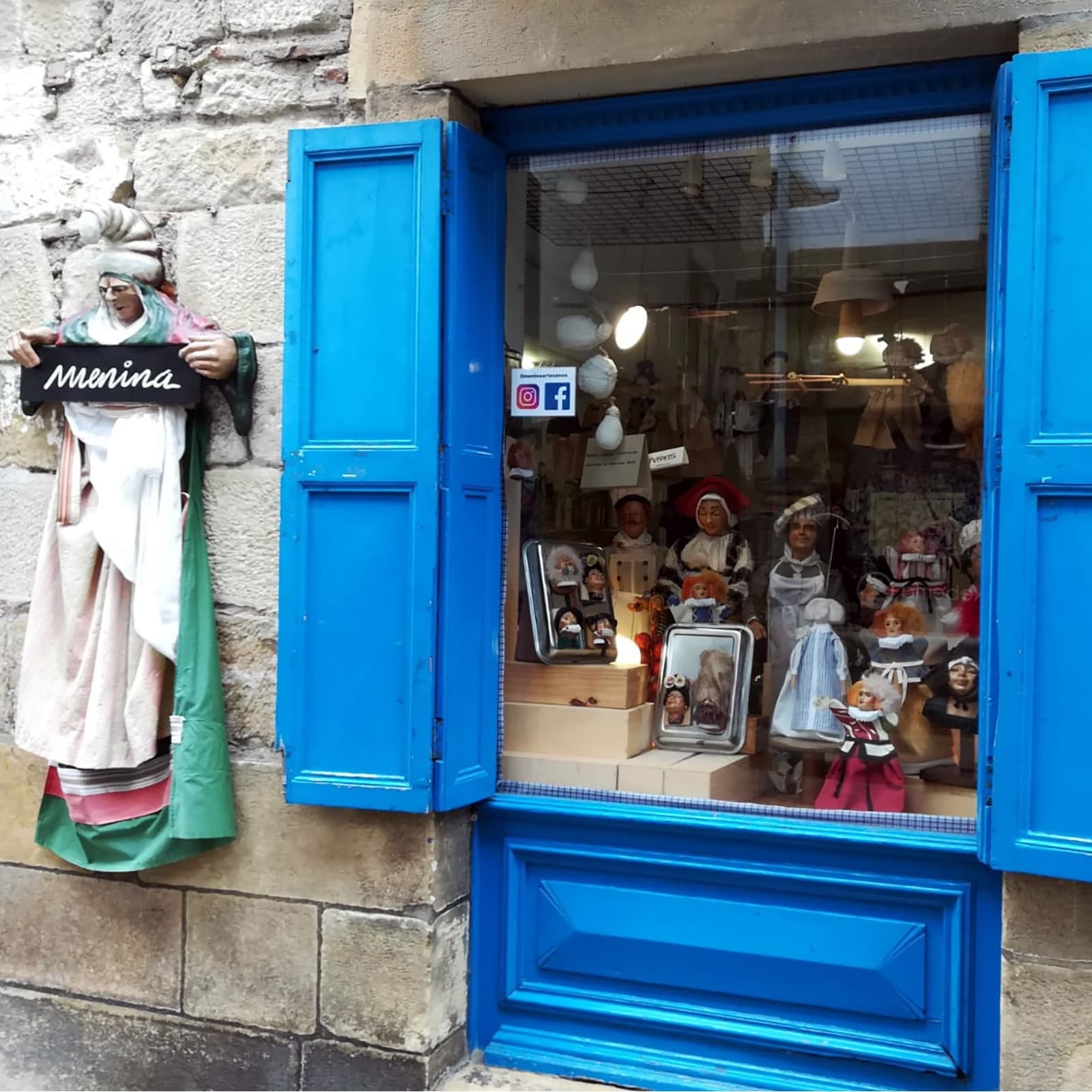 Menina - Taller artesanal de marionetas - Hondarribia
