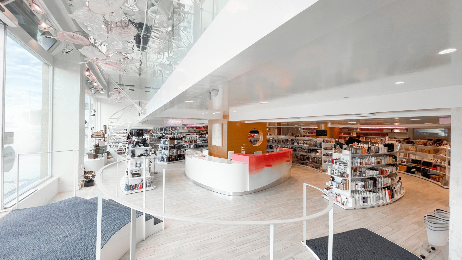vista general de la tienda Exclusivas Busto de peluquer�a