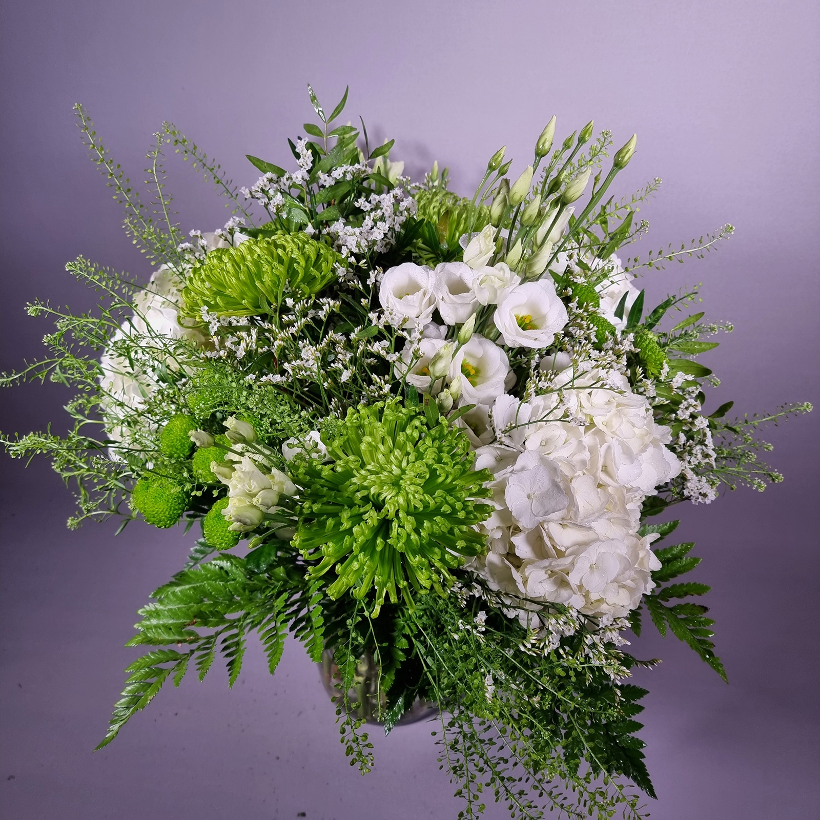 Ramo de hortensia, lisianthus, limonium, lepidium, santini y crisantemo, Flowers and Events Donostia