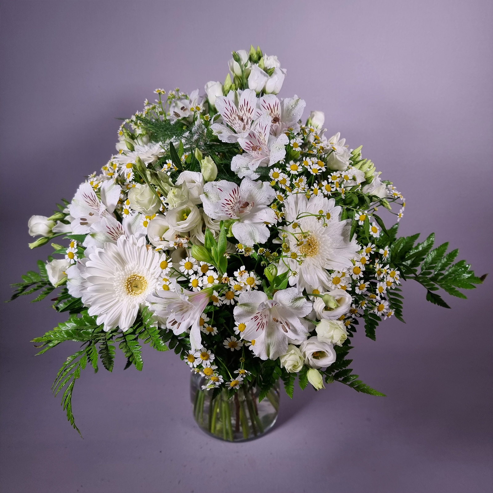 Ramo de flores blancas - Entrega a domicilio en San Sebastián Donostia, Astigarraga, Hernani, Rentería y Lasarte