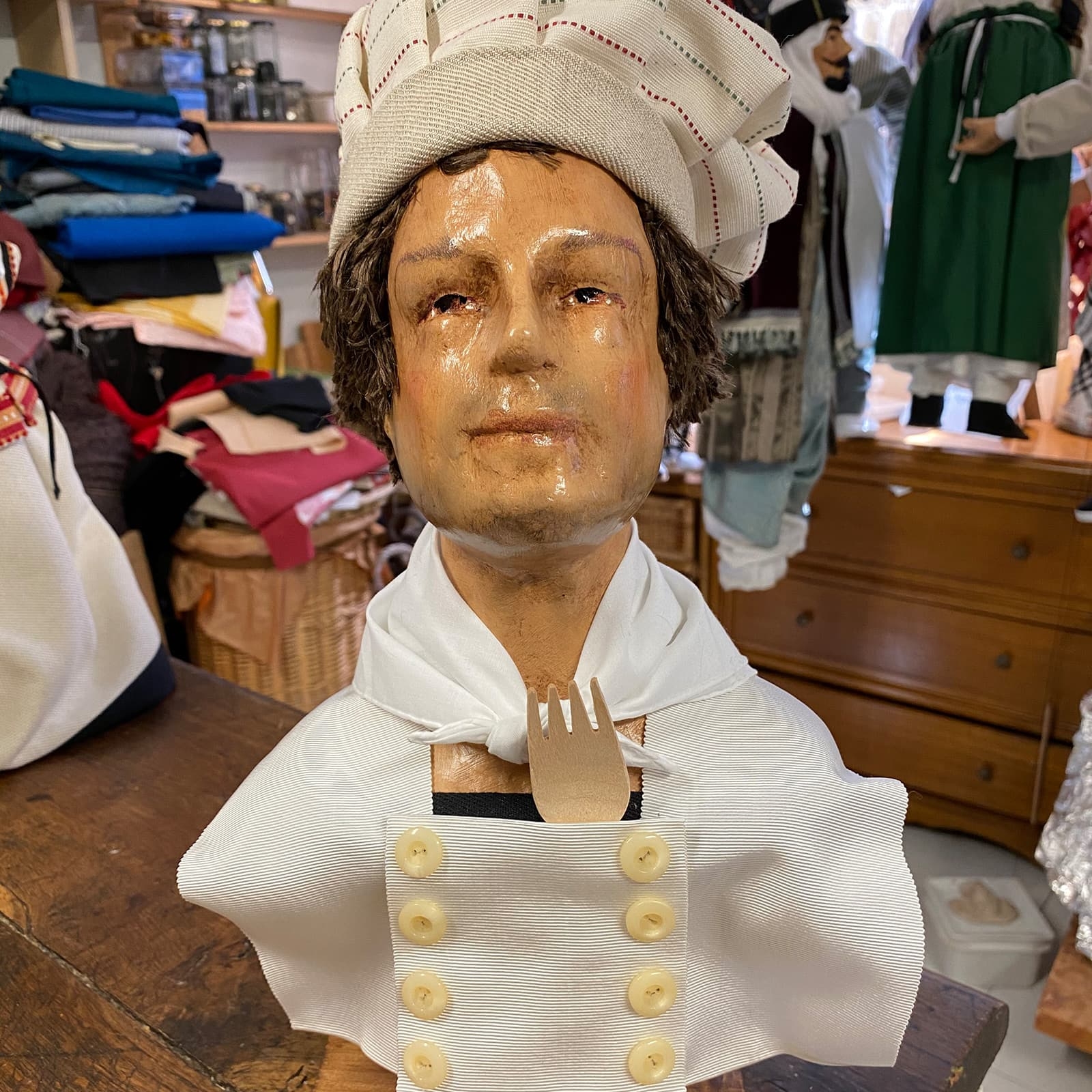 busto artesanal - cocinero - menina - hondarribia