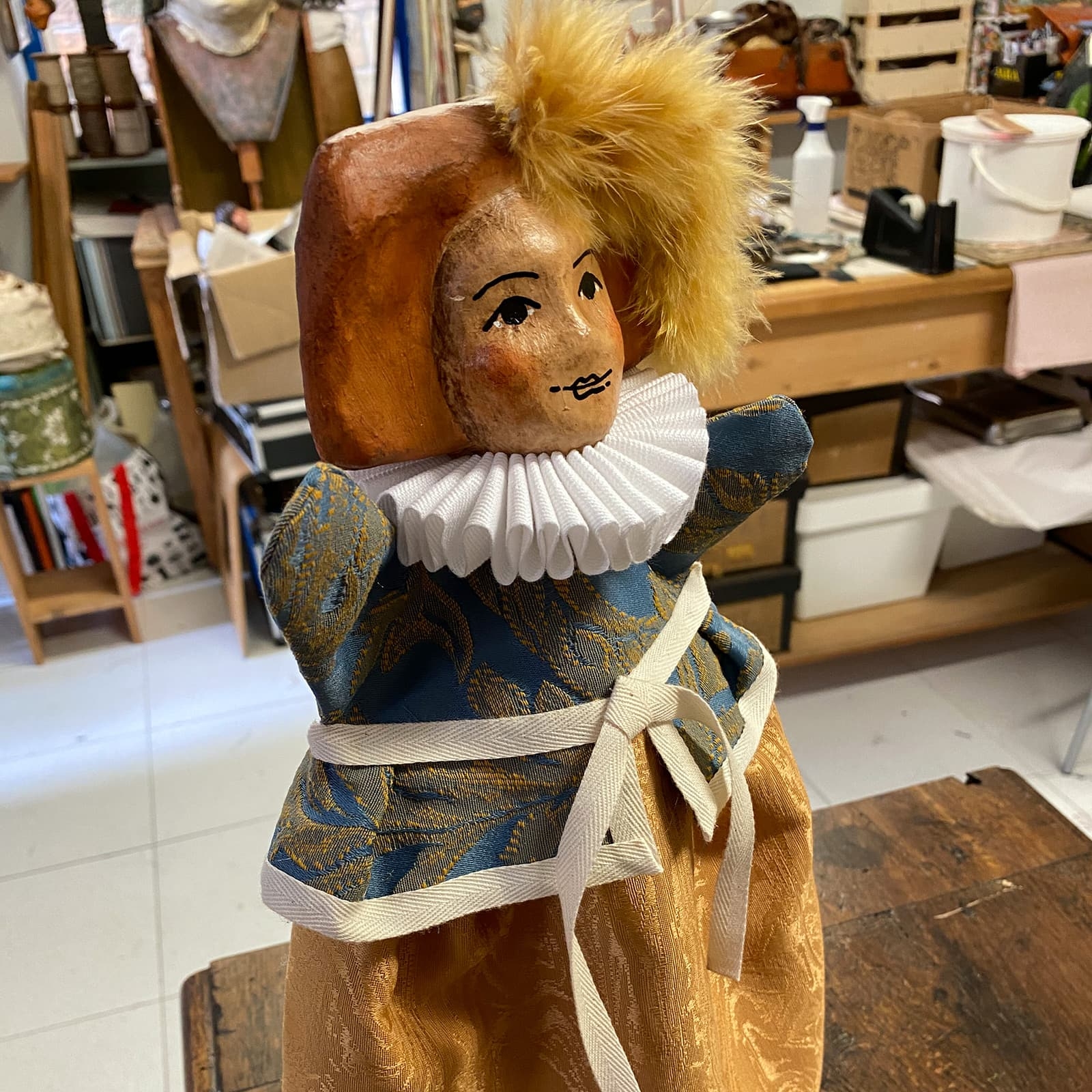 marioneta artesanal de guante - menina - hondarribia