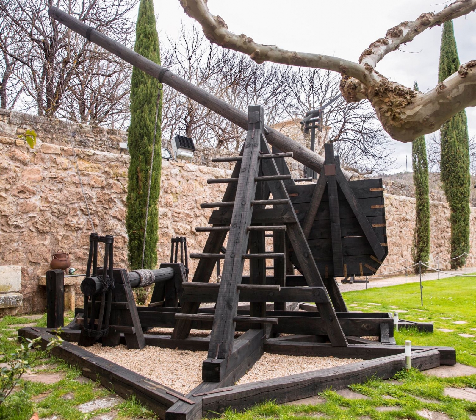 Entrada general a la exposicin Torren de Fernn Gonzlez