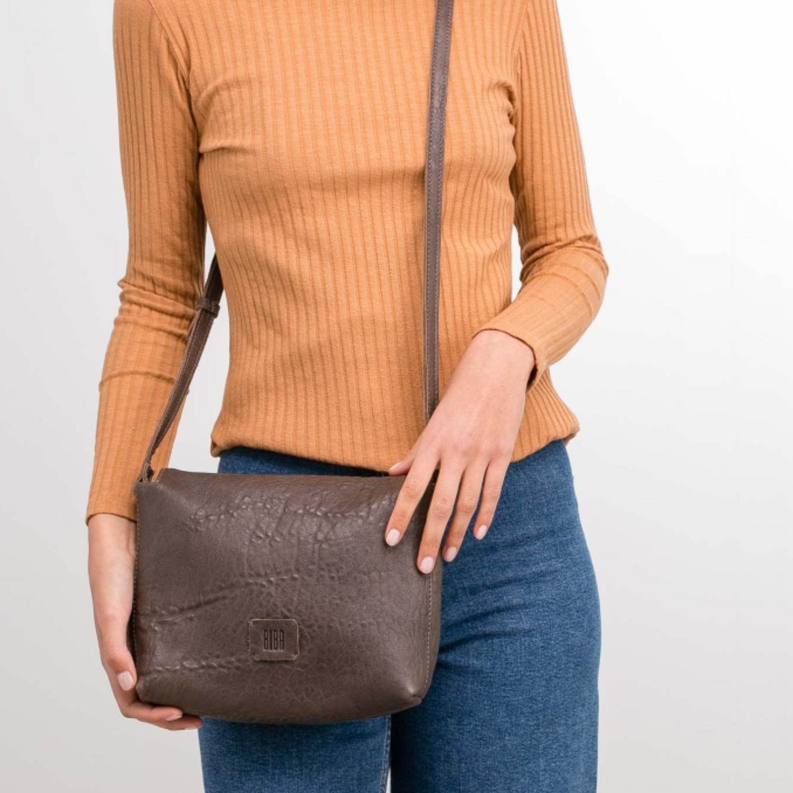 BOLSO CAMEL | BÁMBOLA Alta bisutería y Complementos