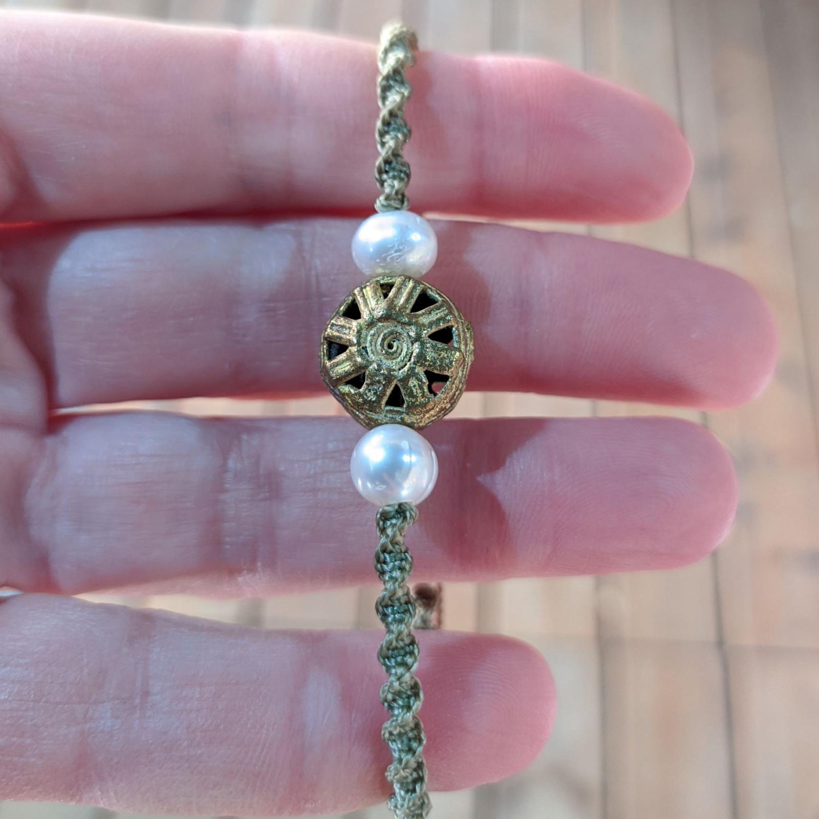 PULSERA PERLA BARROCA CON ABALORIO BRONCE