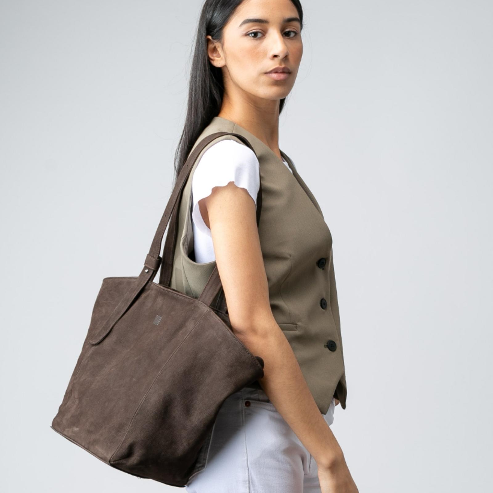 BOLSO DE HOMBRO ANGELINE MARRON