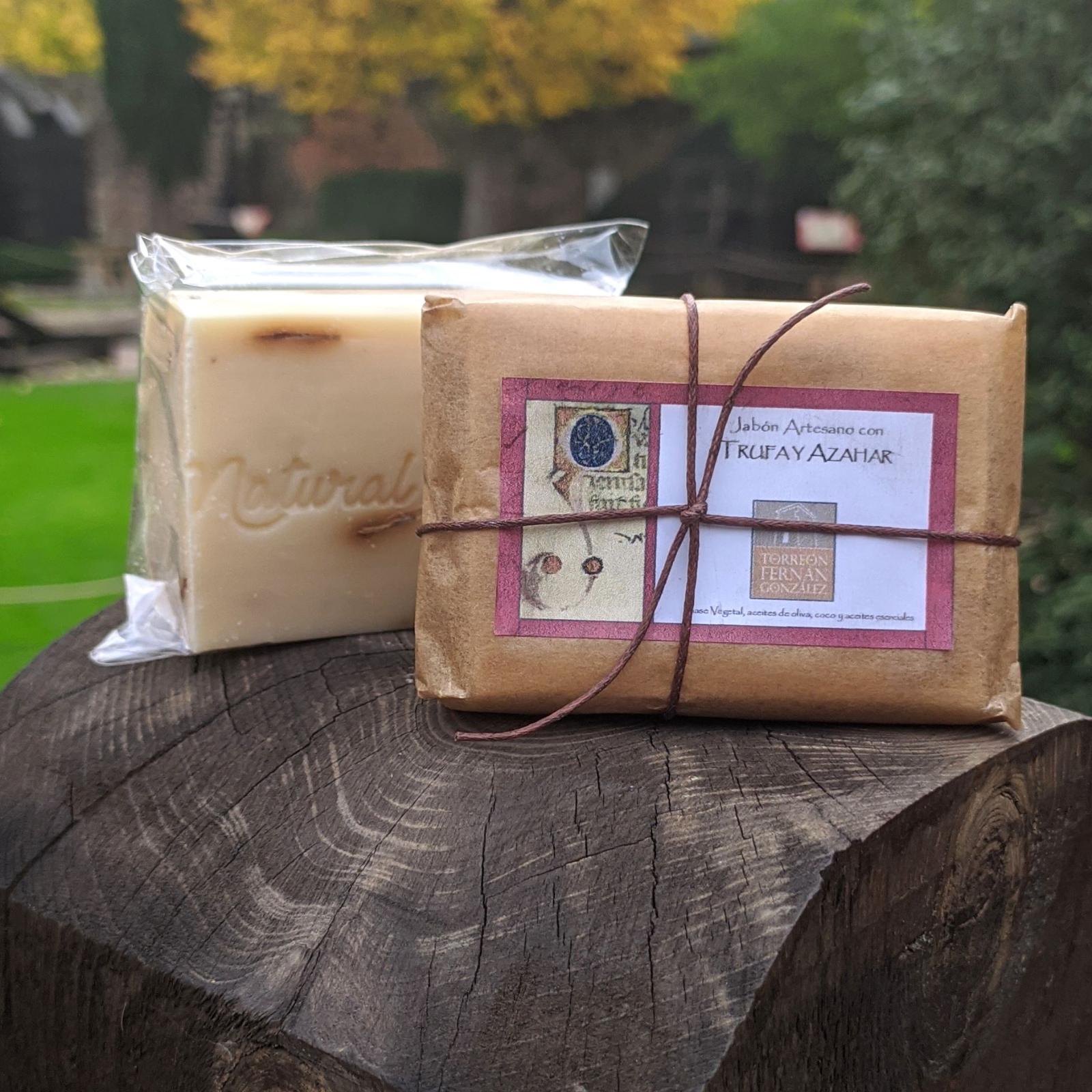 JABON ARTESANO TRUFA Y AZAHAR con bolsito de yute