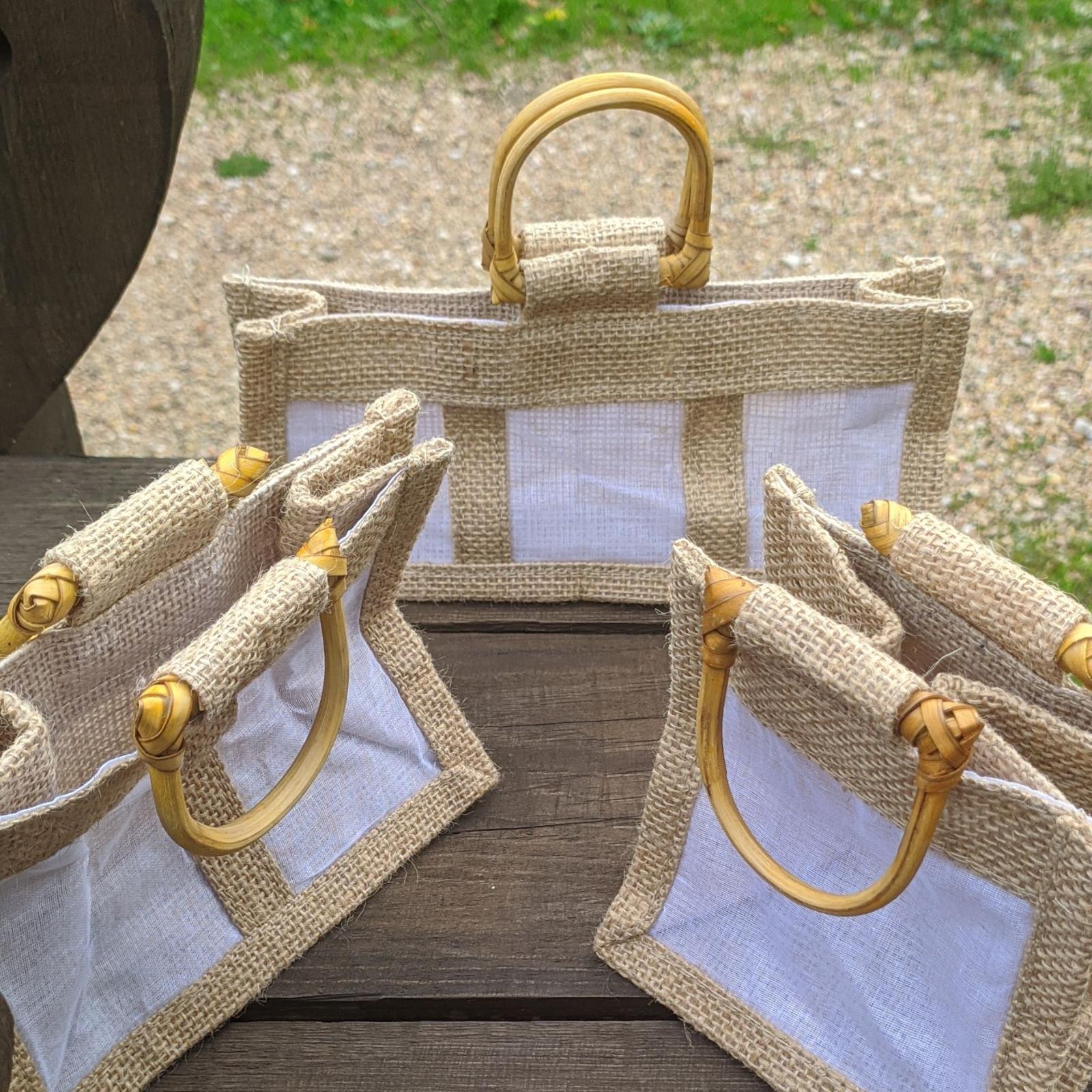 JABON ARTESANO PROPÓLEO con bolsito de yute