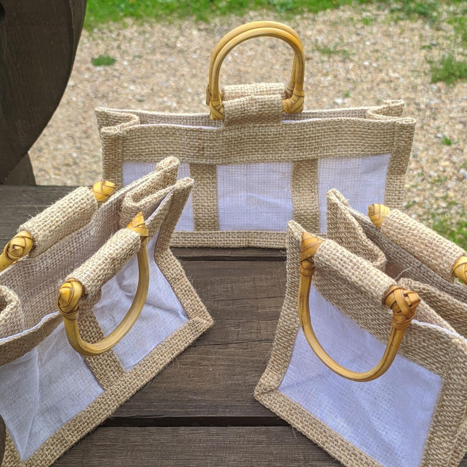 JABON ARTESANO HIBISCO Y NARANJA con bolsito de yute