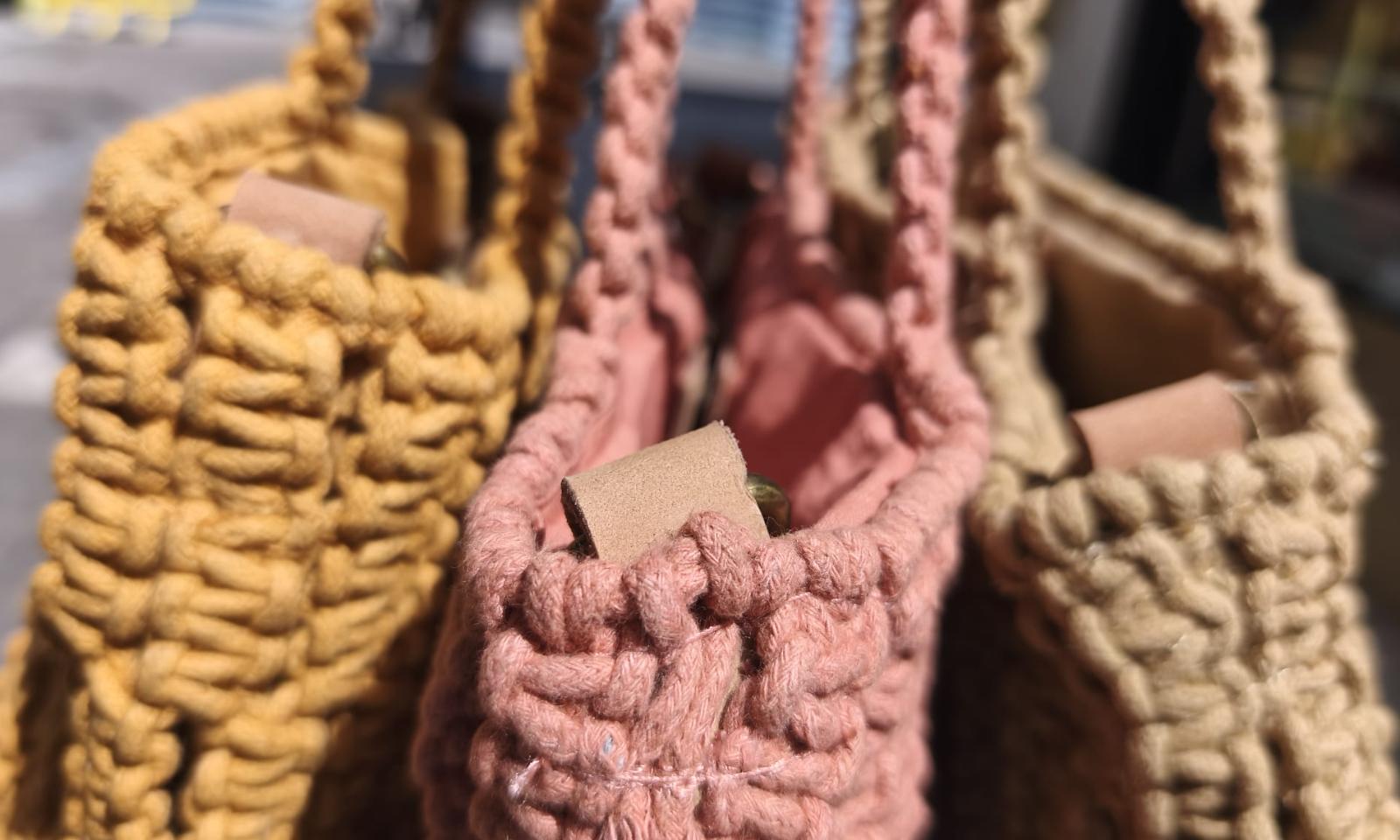 BOLSO DE HOMBRO BIBA ATACAMA ROSA