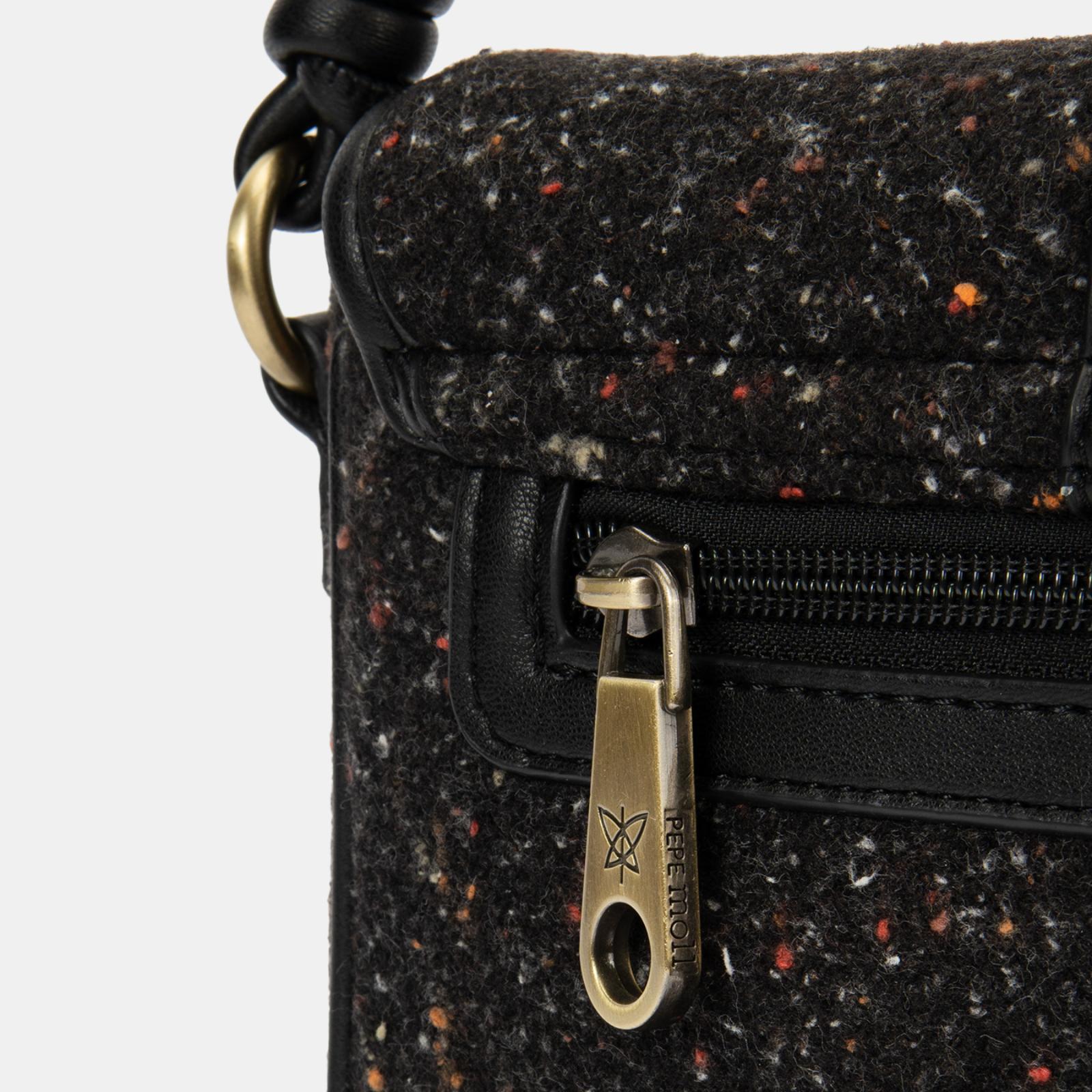BOLSO DE MANO NEGRO