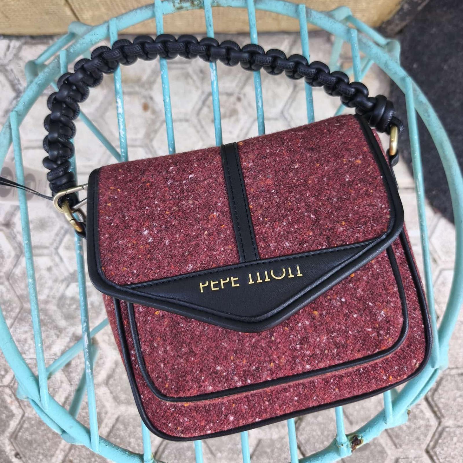 BOLSO DE MANO GRANATE