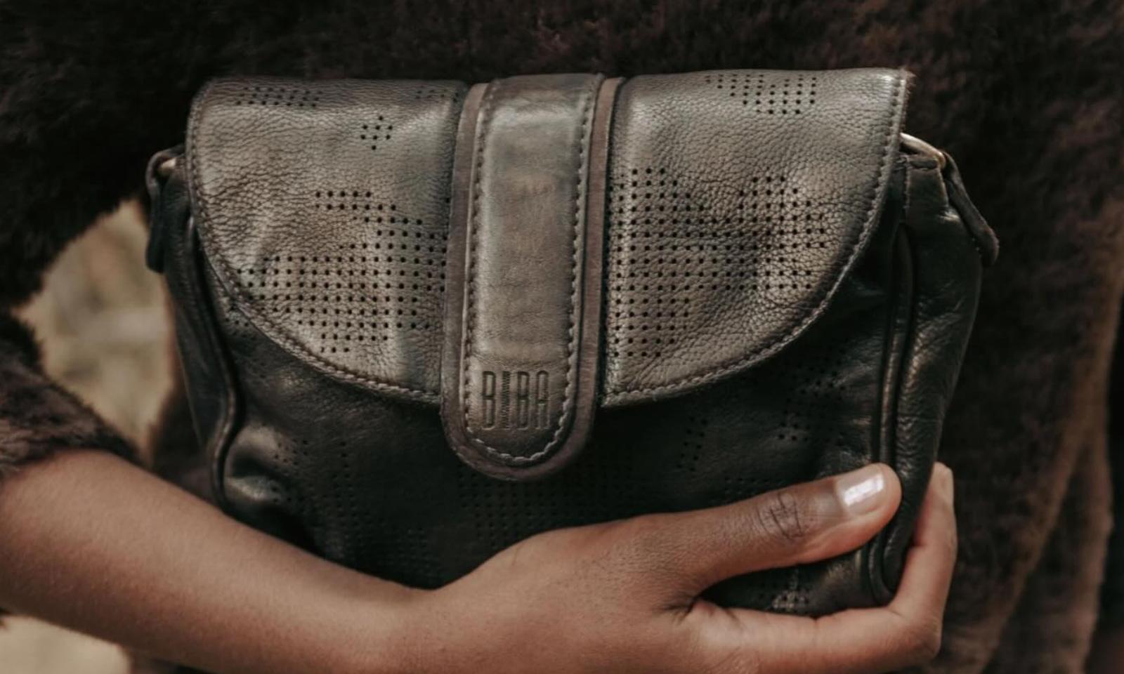 BANDOLERA KAYSVILLE BIBA NEGRO