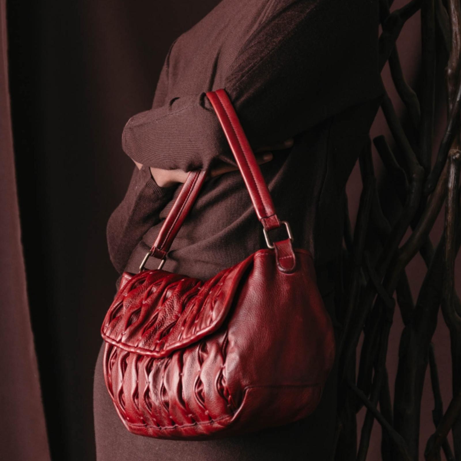 BANDOLERA MEYERS BIBA NEGRO