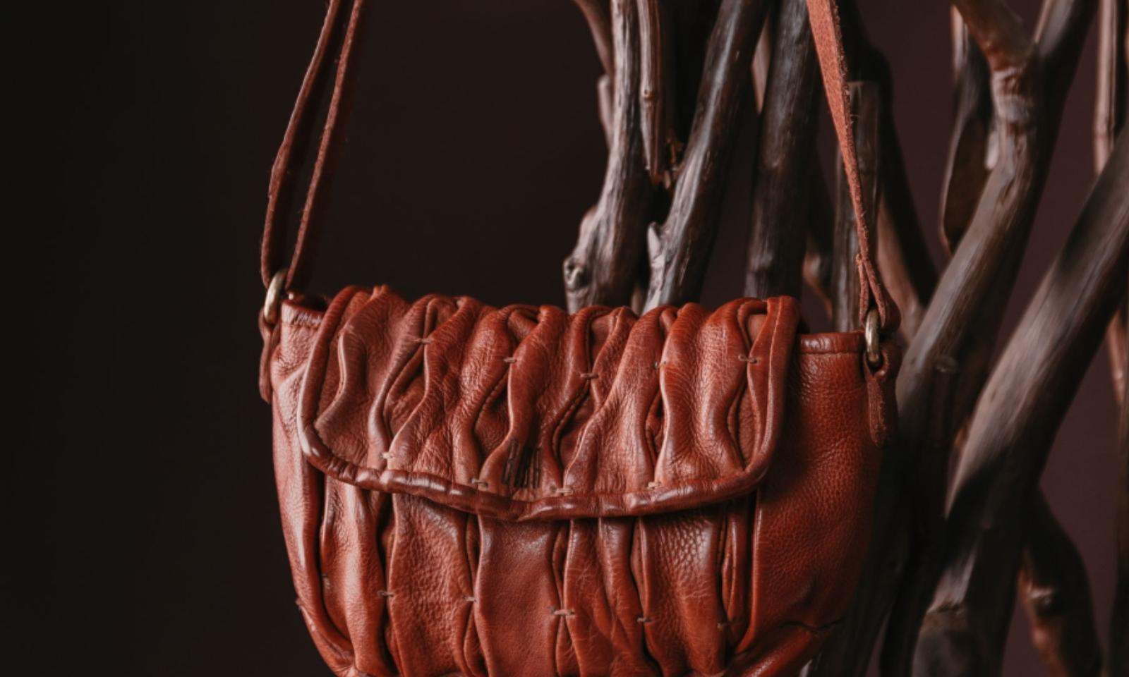 BANDOLERA MEYERS BIBA GRANATE