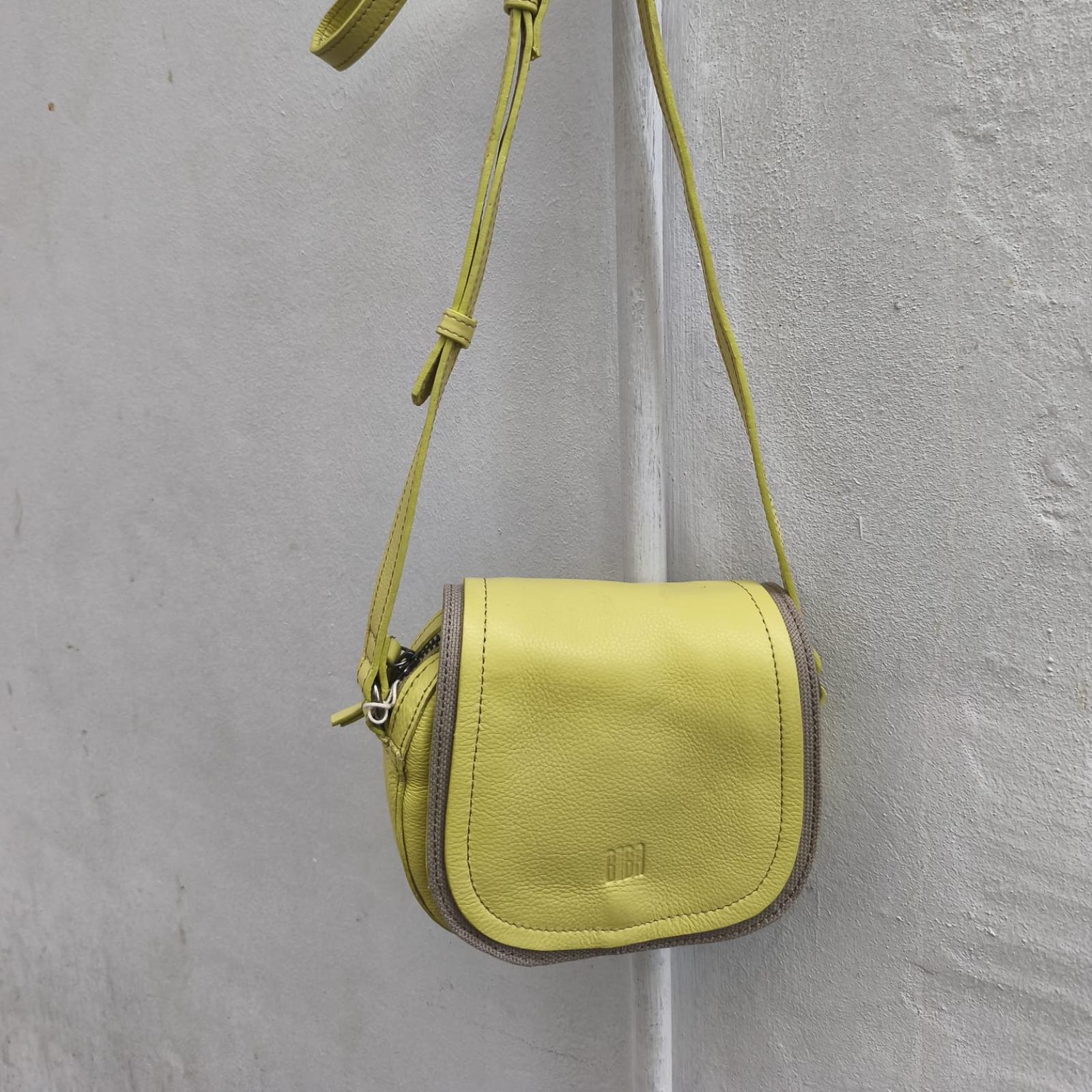 BOLSO BIBA CORINNE AMARILLO