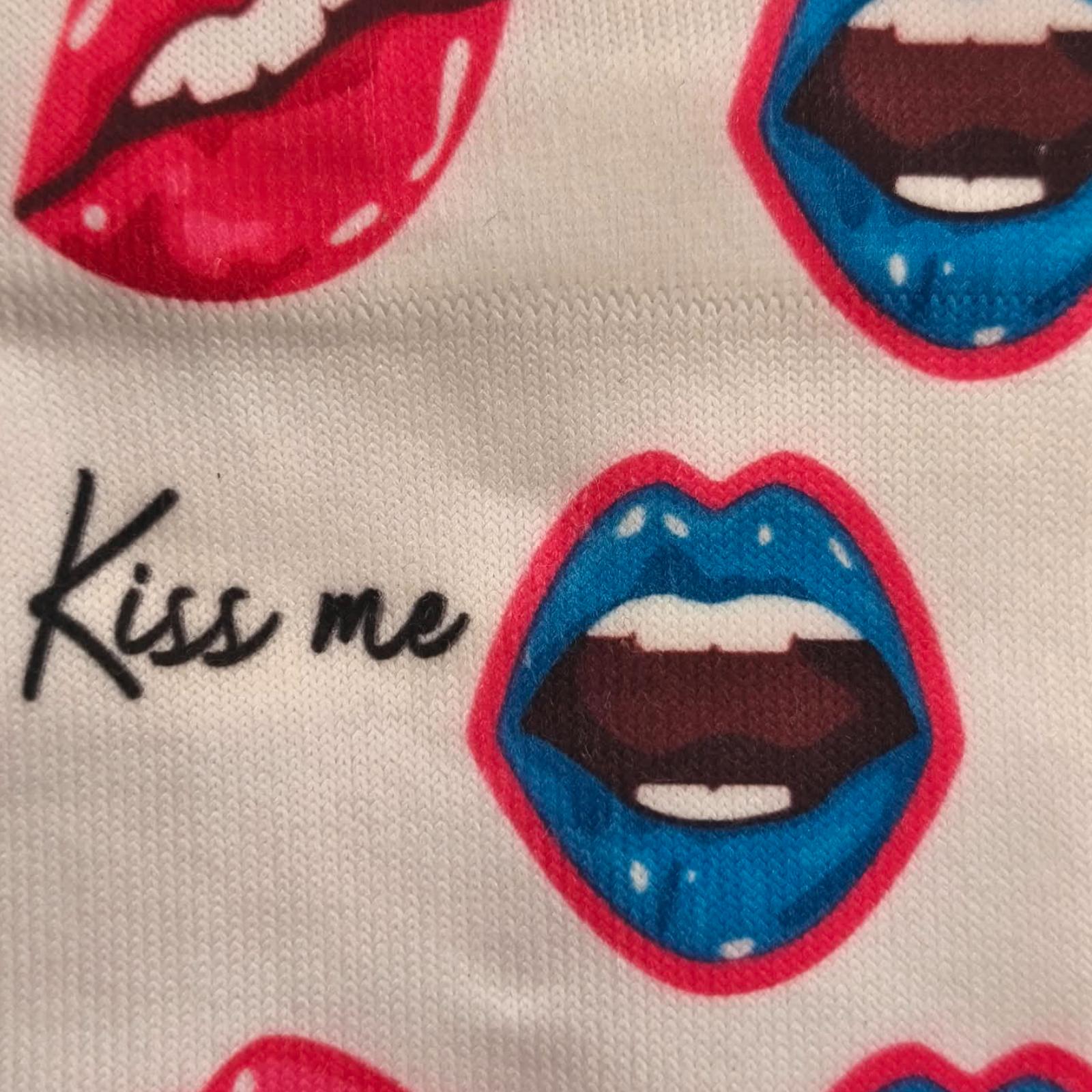 CALCETIN KISS ME