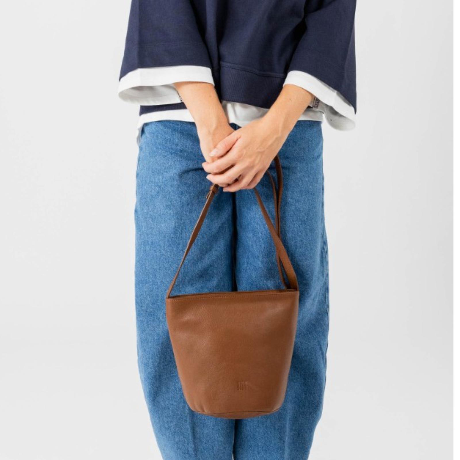 BOLSO BIBA CHESTER TB CAMEL