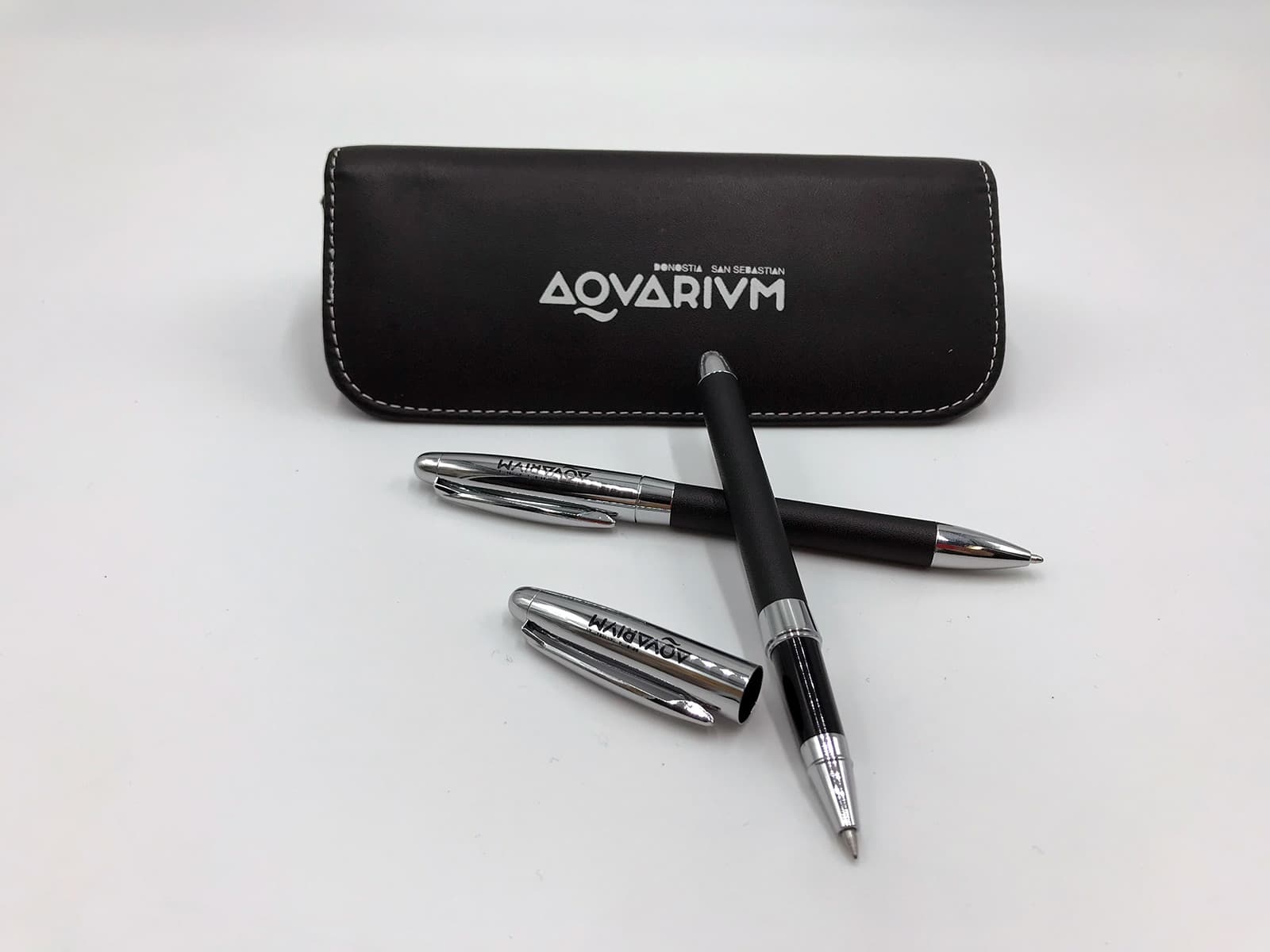bolgrafos con estuche - aquarium san sebastian