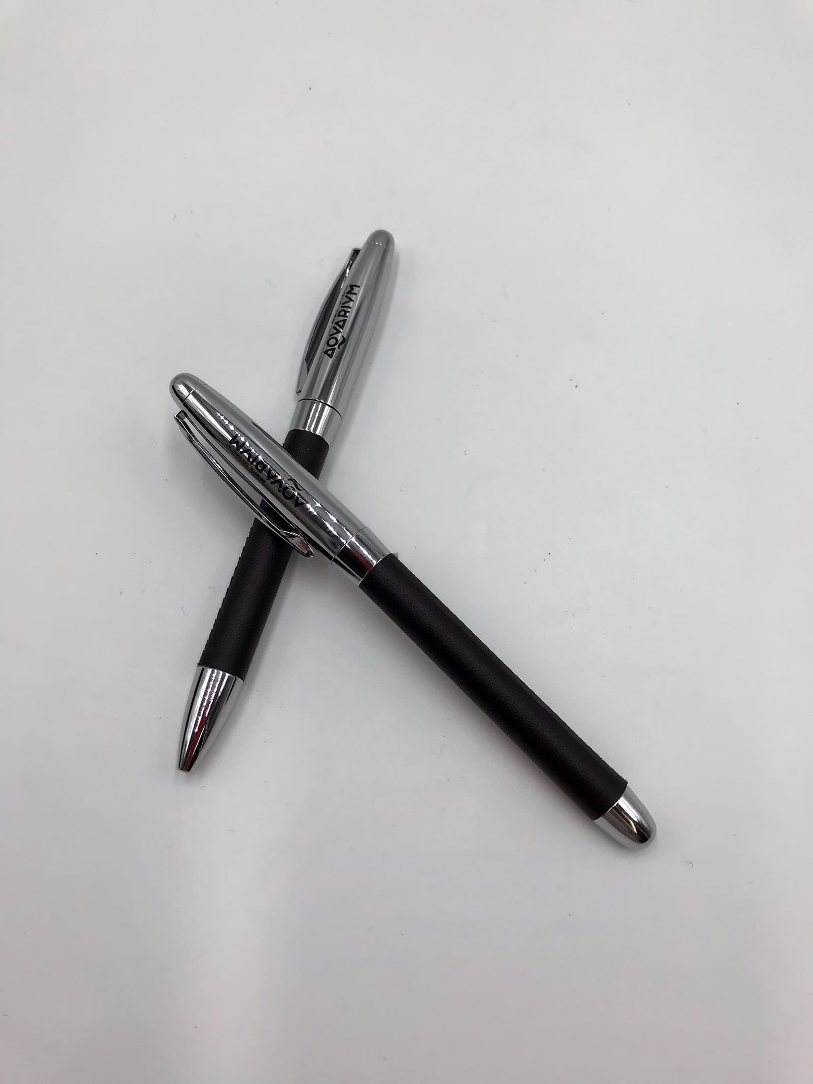 bolígrafos con estuche - aquarium san sebastian