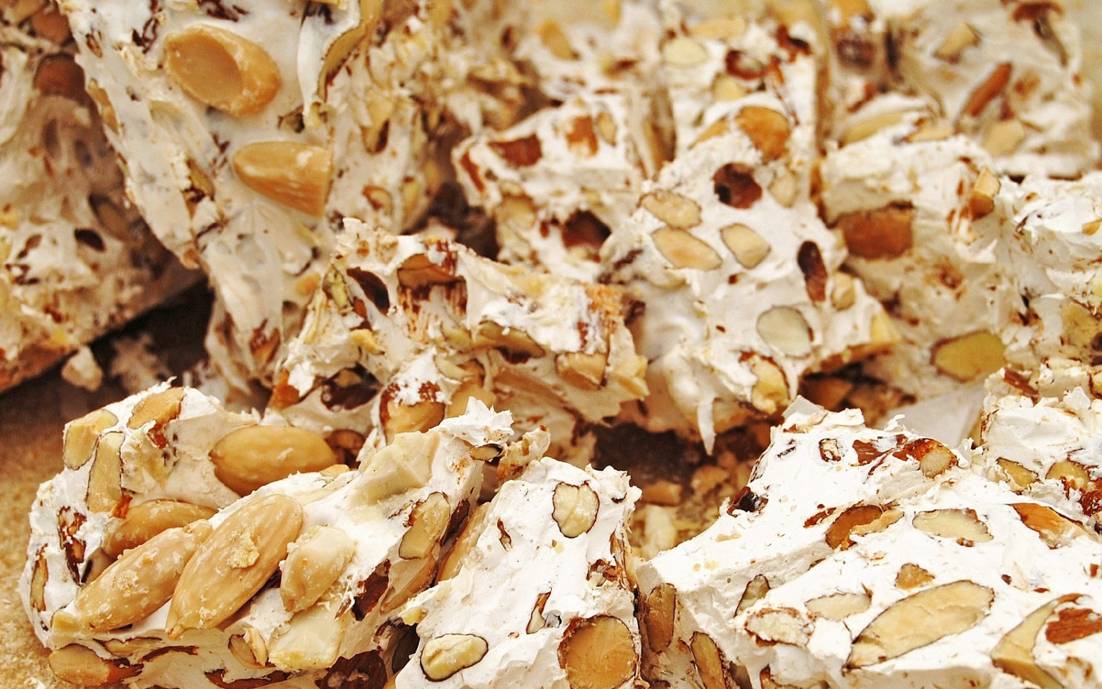 Turrn de Alicante 200g - Bal de madera | El Artesano