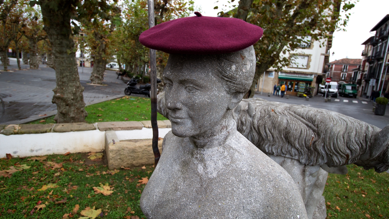 Boina Elsegui DAME con 100% lana merino topo - Mercera DORI - Irn - Gipuzkoa