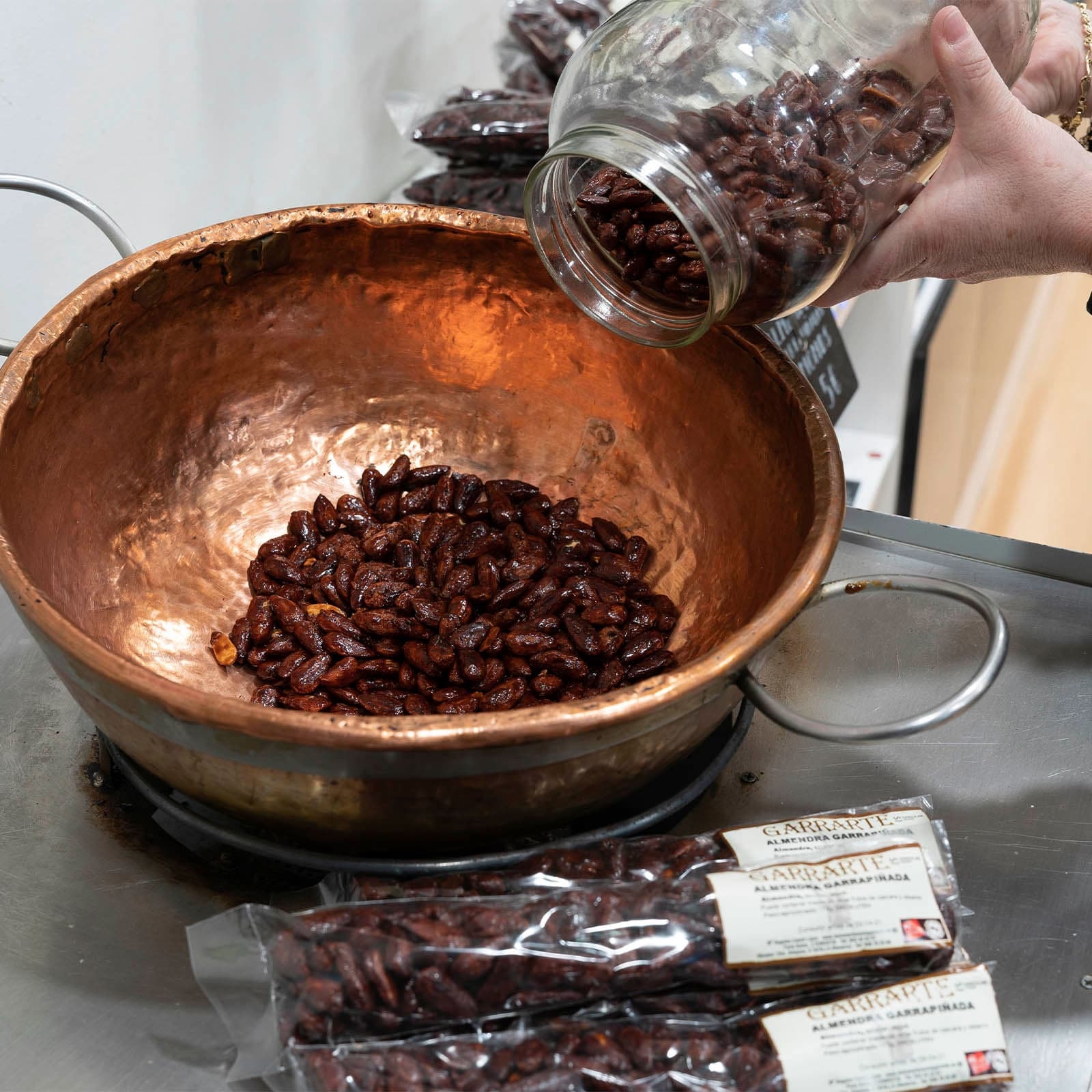 Bolsa Almendras Garrapiadas 100gr - Donostia - Dulces Artesanos Garrarte